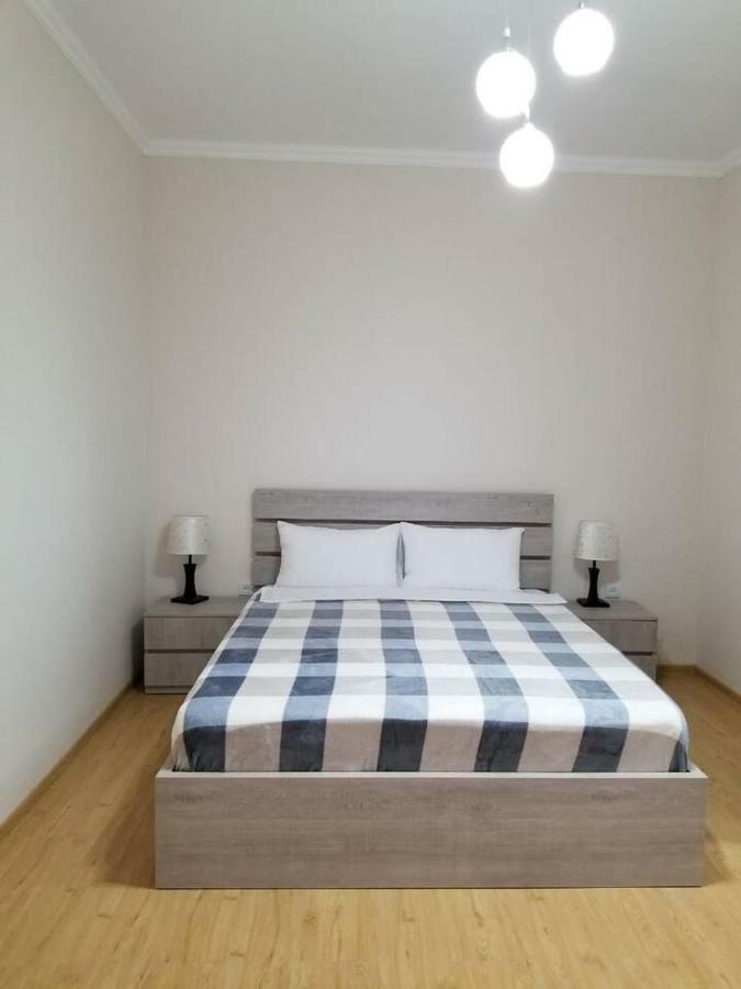 Апартаменты Марго Tbilisi Buitenkant foto